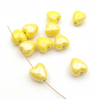 10 бусин Сердце Жёлтое из керамики 10*12мм 