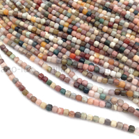 Яшма натуральная Алашань бусины куб 2.5мм; нить 38см