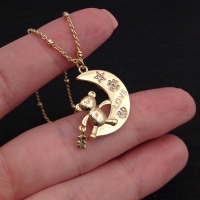 Медальон Мишка-Тоус на Луне с фианитами; цвет золото