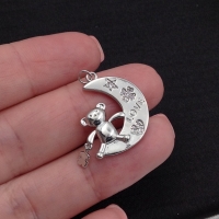 Медальон Мишка-Тoус на Луне с фианитами; родий
