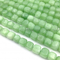 Халцедон Куб зелёное Яблоко, 8мм; нить 38см