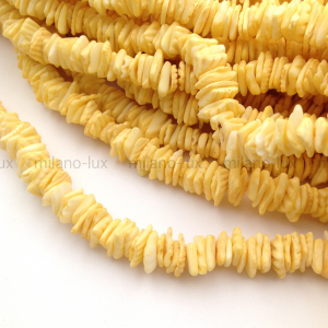 Бусины Ракушка натуральная, Жёлтые чипсы 7-10мм; нить 40см