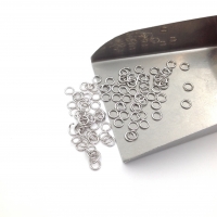 Соединительные колечки, серебро 925 родированное; Разъёмное 4*0.6 мм (20штук)